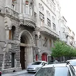 Budapest Central Apartments - Veres Palne