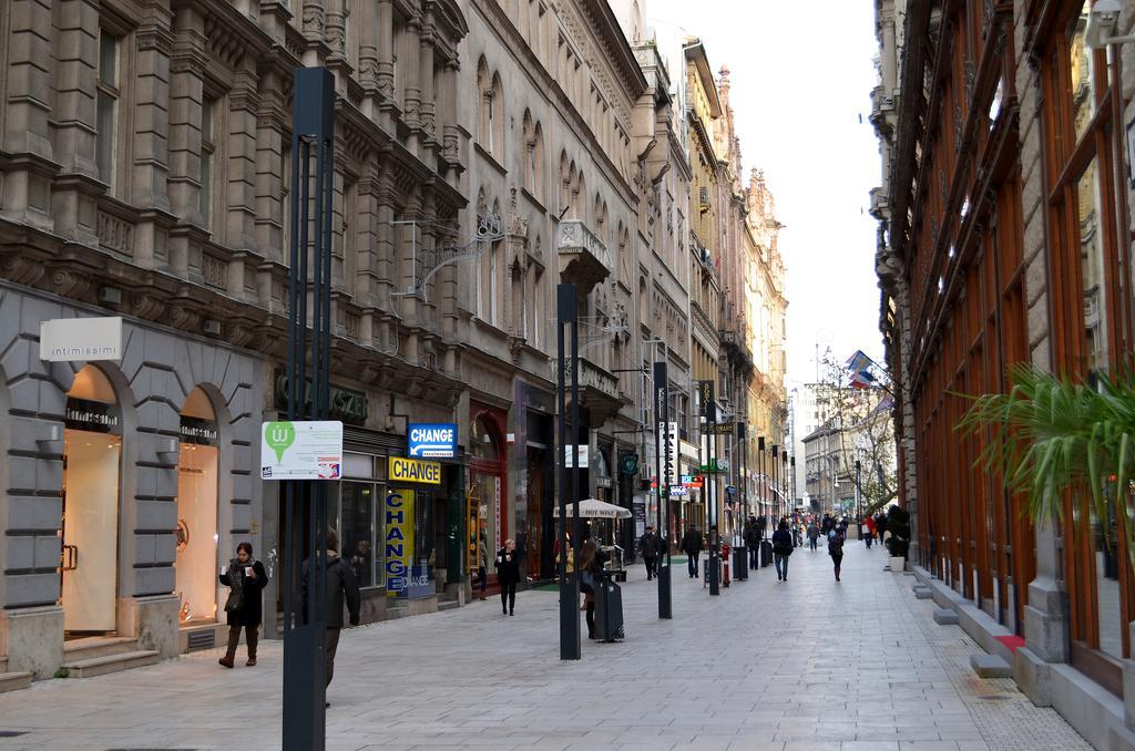 - Veres Palne Budapest