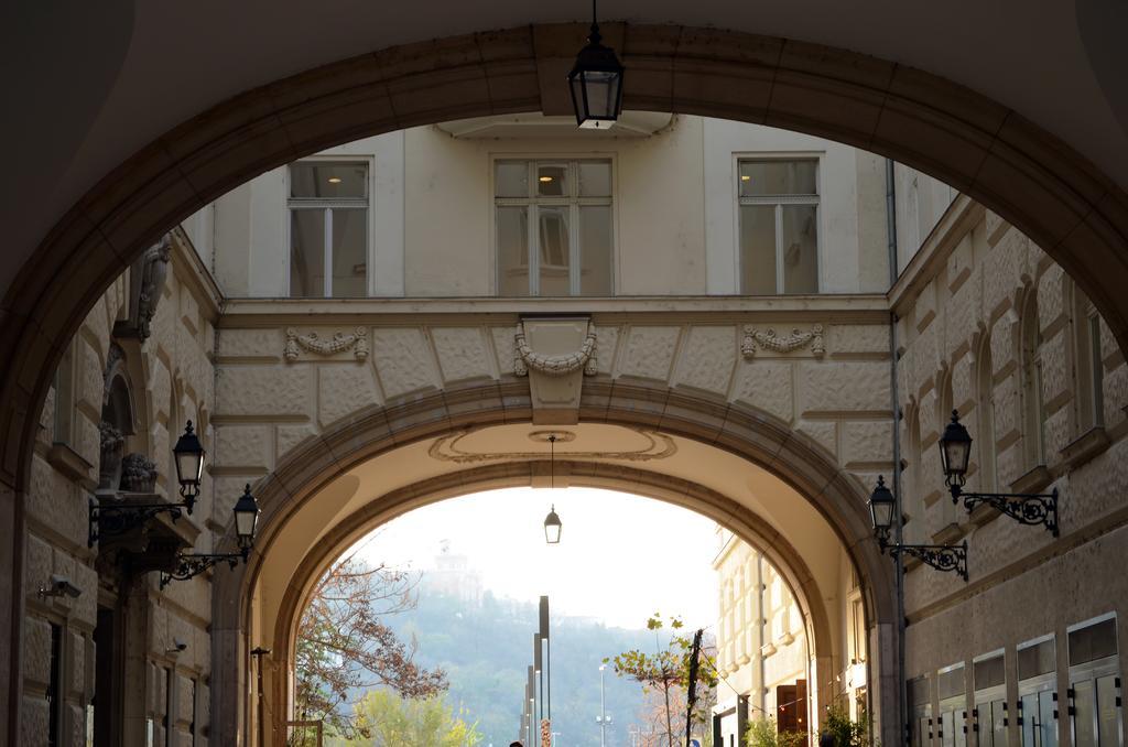 - Veres Palne Apartment *