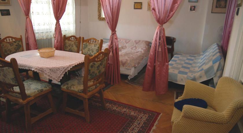 - Veres Palne Budapest