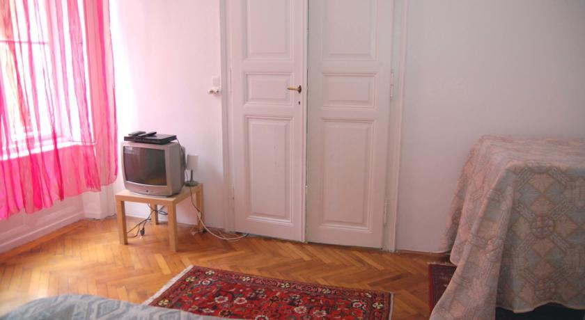 - Veres Palne Apartment
