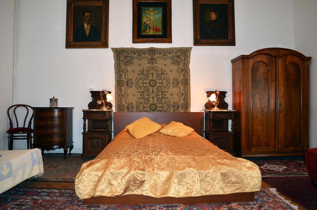 - Veres Palne Apartment Budapest