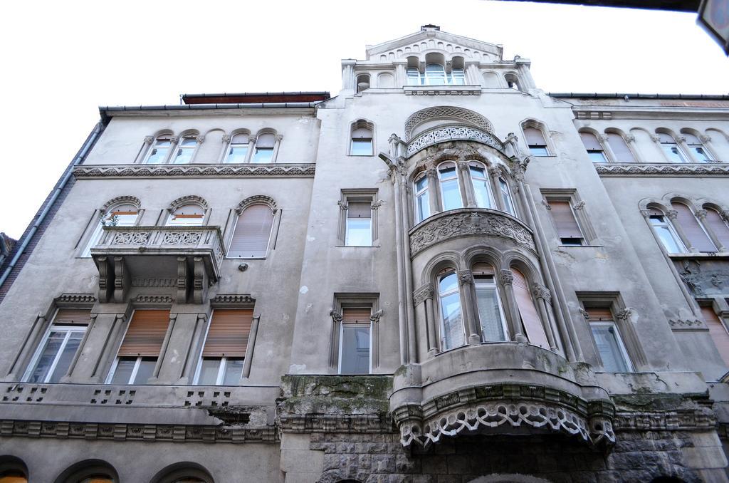 - Veres Palne Apartment