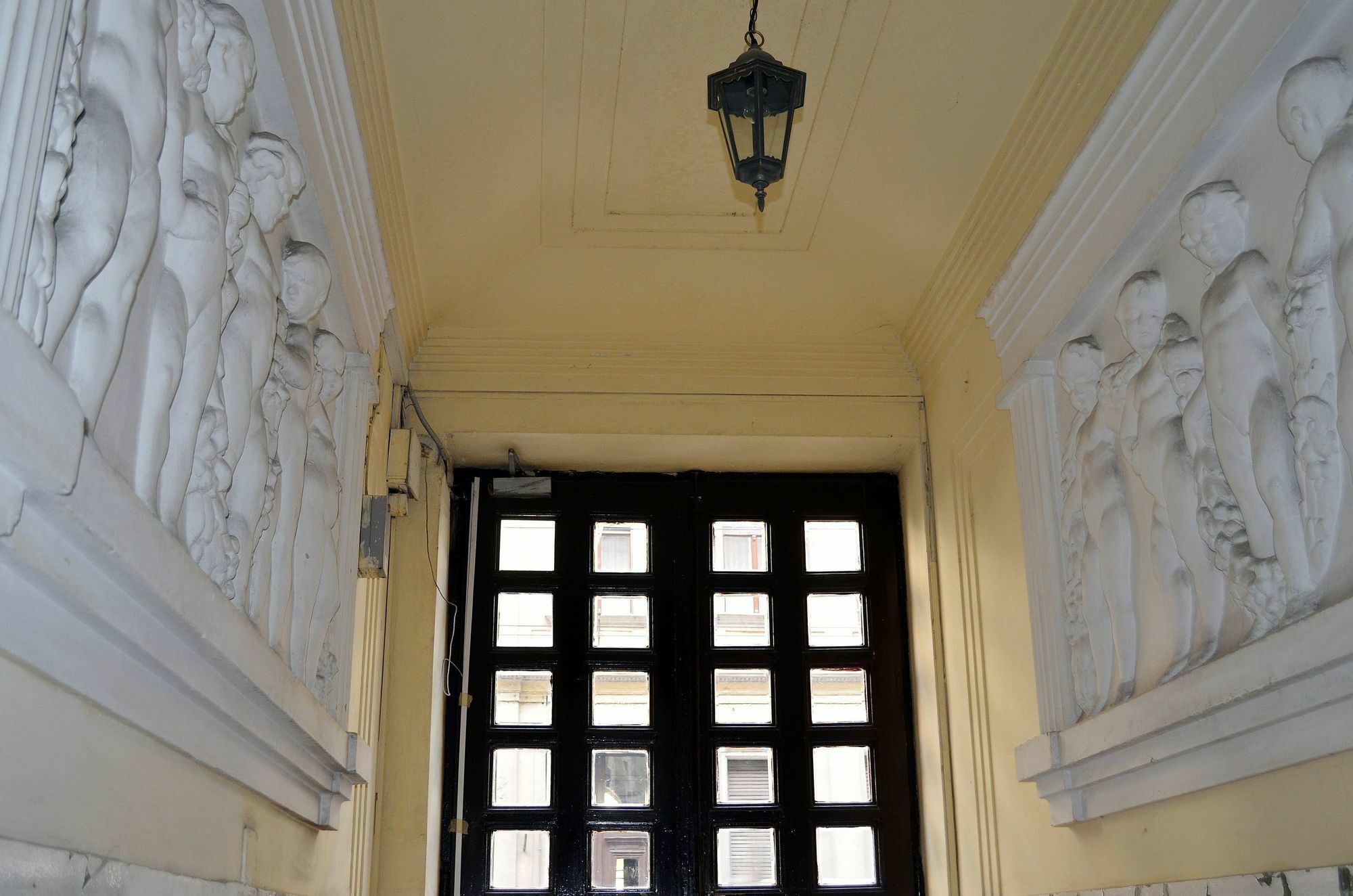 - Veres Palne Apartment *